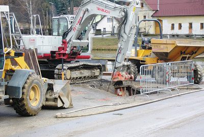 Tiefbau Baumeister Erdarbeiten