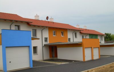 Hausbau - Hochbau - Reihenhausanlage Baumeister Massivbau Massivhaus