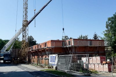 Hausbau Holzbau Zimmerei Baumeister Fertigteilhaus