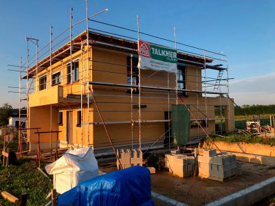 Hausbau Holzbau Zimmerei Baumeister Fertigteilhaus